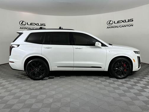 Crystal White Tricoat 2023 Cadillac XT6 Sport AWD