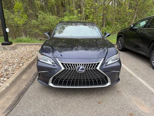 Nightfall Mica 2022 Lexus ES 300h Premium