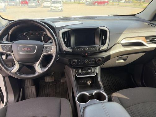 Summit White 2020 GMC Terrain SLE