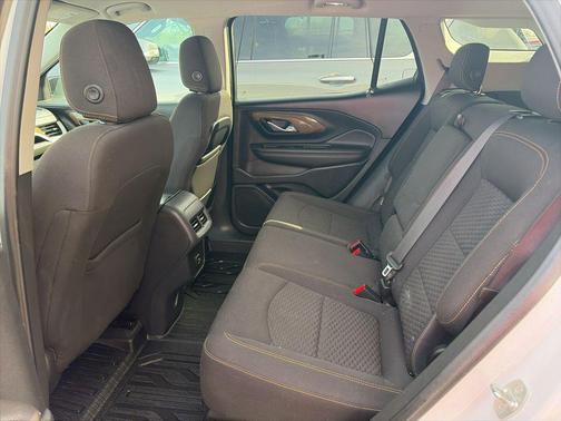 Summit White 2020 GMC Terrain SLE