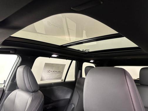 Wind Chill Pearl 2026 Lexus TX 350 Premium