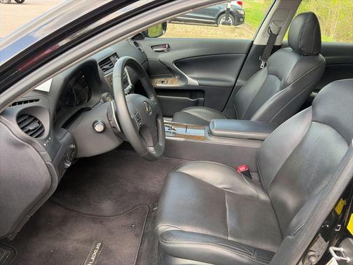 Obsidian 2010 Lexus IS 250 Base