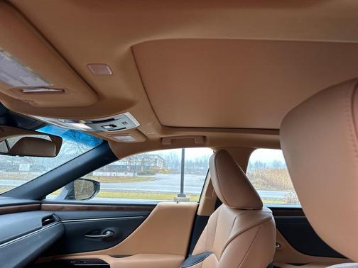 2023 Lexus ES 350 Luxury