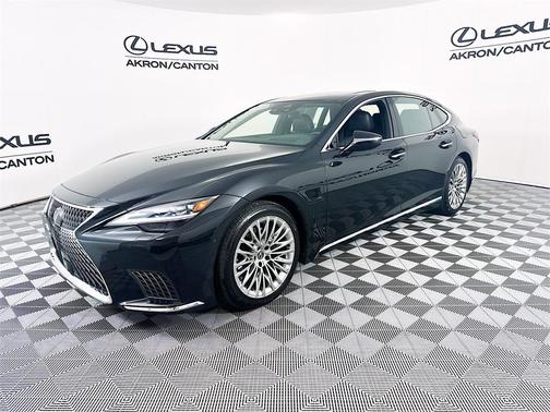 2025 Lexus LS 500h Base