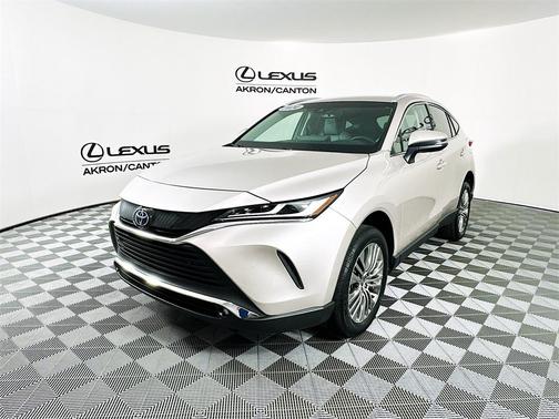 2024 Toyota Venza XLE
