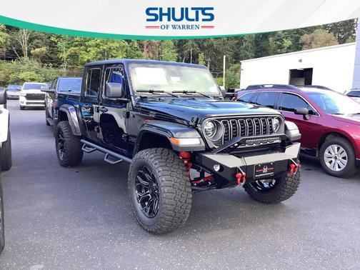 Black Clearcoat 2026 Jeep Gladiator Sport