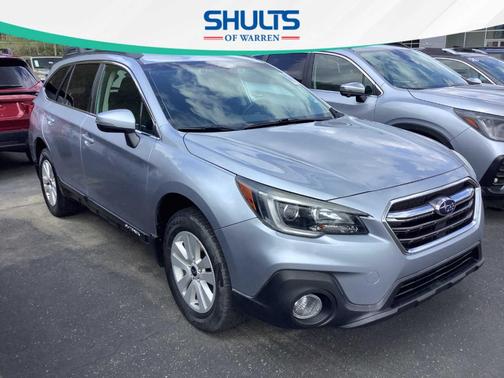 Ice Silver Metallic 2019 Subaru Outback 2.5i Premium