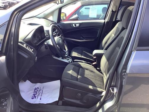 Smoke 2018 Ford EcoSport SE