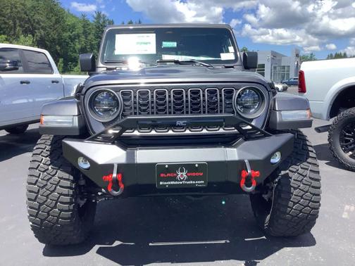 Granite Crystal Clearcoat Metallic 2026 Jeep Gladiator Sport