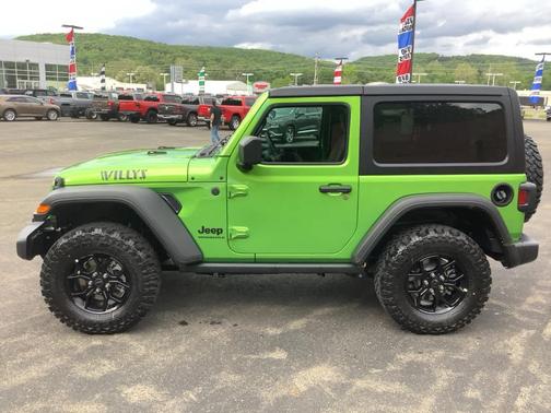 2025 Jeep Wrangler Sport