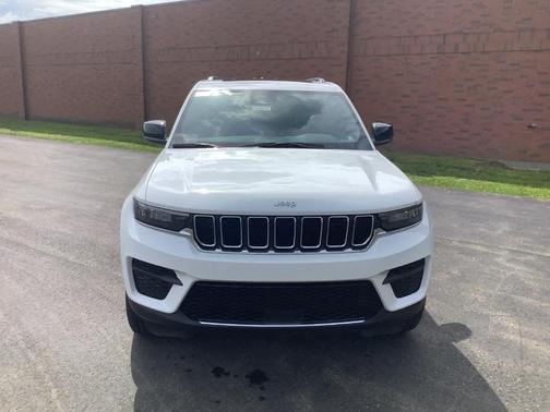 2025 Jeep Grand Cherokee Laredo X