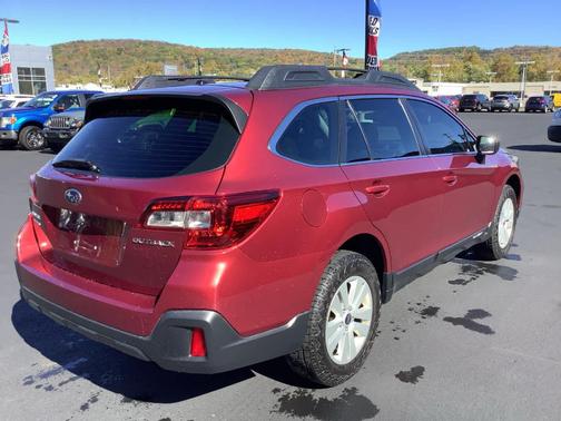 2019 Subaru Outback 2.5i