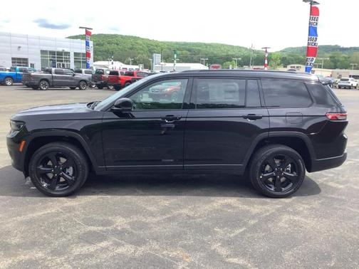 2025 Jeep Grand Cherokee L Laredo