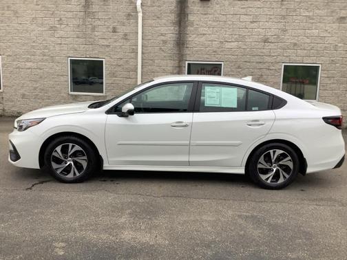 2025 Subaru Legacy Premium