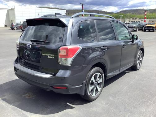 Dark Gray Metallic 2017 Subaru Forester 2.5i Premium
