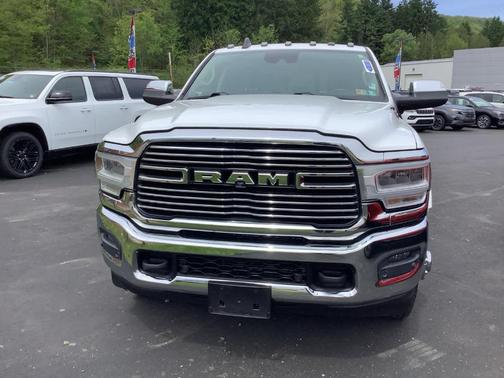 Bright White Clearcoat 2019 RAM 3500 Laramie