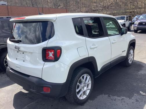 Alpine White Clearcoat 2023 Jeep Renegade Latitude