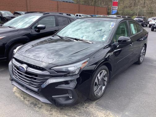 Crystal Black Silica 2025 Subaru Legacy