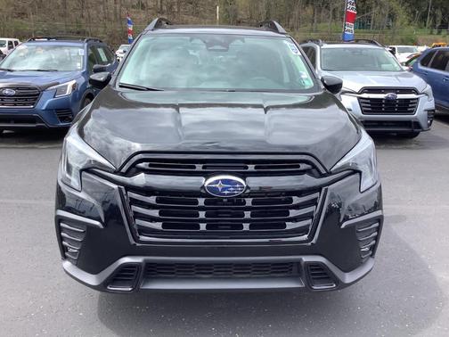 Crystal Black Silica 2025 Subaru Ascent Onyx Edition Touring