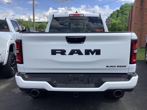 Bright White Clearcoat 2026 RAM 1500 Big Horn/Lone Star