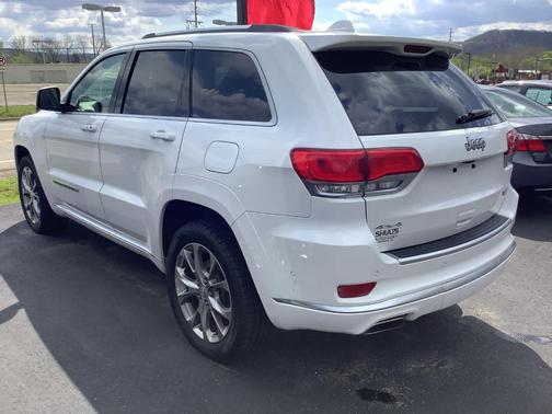 Ivory 2019 Jeep Grand Cherokee Summit