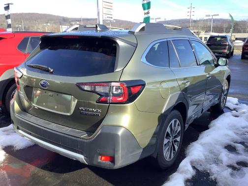 2024 Subaru Outback Touring XT