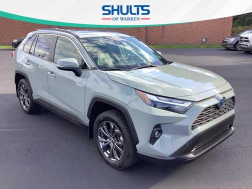 2022 Toyota RAV4 Hybrid XLE Premium