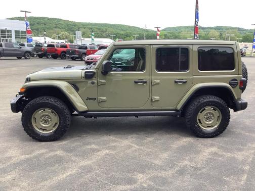 2025 Jeep Wrangler 4xe Sport