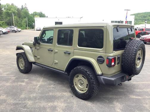 2025 Jeep Wrangler 4xe Sport