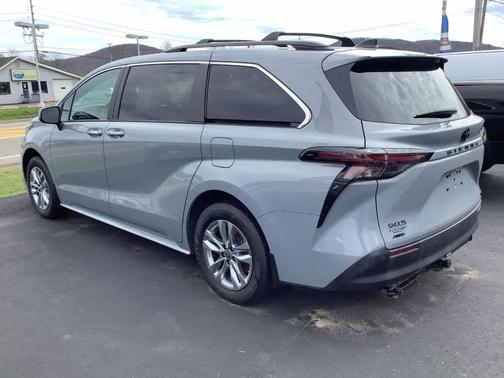 Cement 2023 Toyota Sienna Woodland Edition