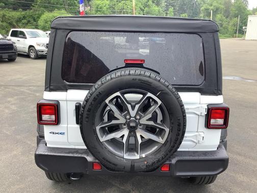 2025 Jeep Wrangler 4xe Sport