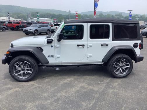 2025 Jeep Wrangler 4xe Sport