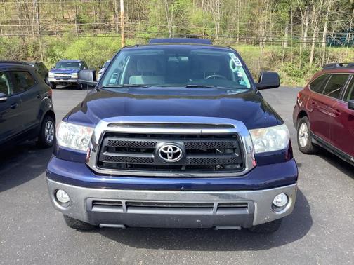 Nautical Blue Metallic 2013 Toyota Tundra V8 6-SPD