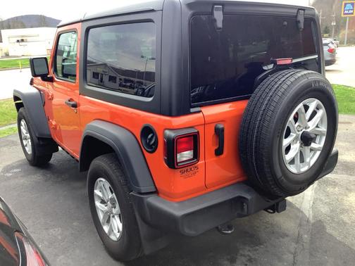 2023 Jeep Wrangler Sport