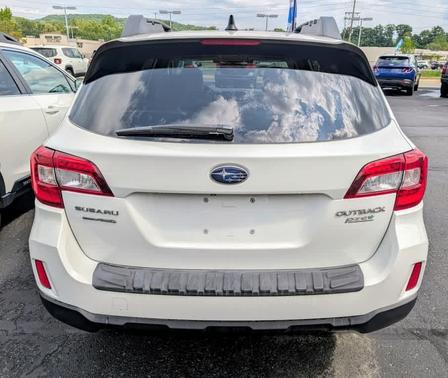 White 2016 Subaru Outback 2.5i Limited
