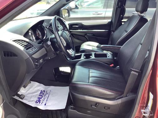 Octane Red Pearlcoat 2019 Dodge Grand Caravan GT