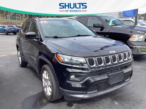 Diamond Black 2024 Jeep Compass Latitude Lux