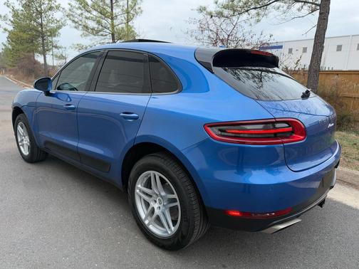 2018 Porsche Macan AWD
