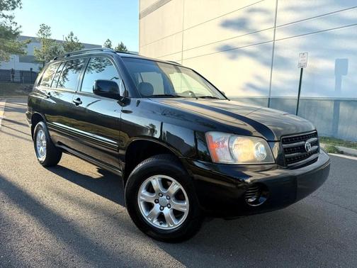 2001 Toyota Highlander Base