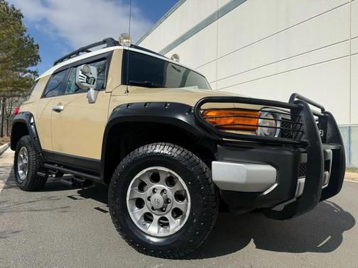 2011 Toyota FJ Cruiser Base