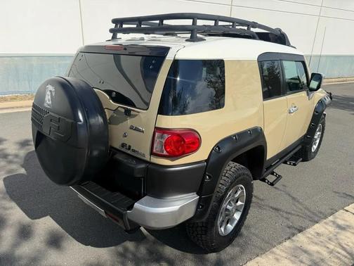 2011 Toyota FJ Cruiser Base