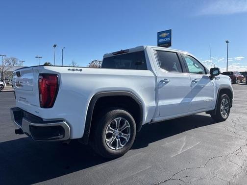 2025 GMC Sierra 1500 SLT