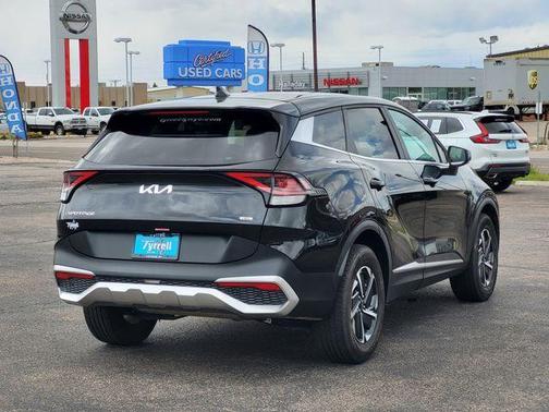 Black 2023 Kia Sportage Hybrid LX