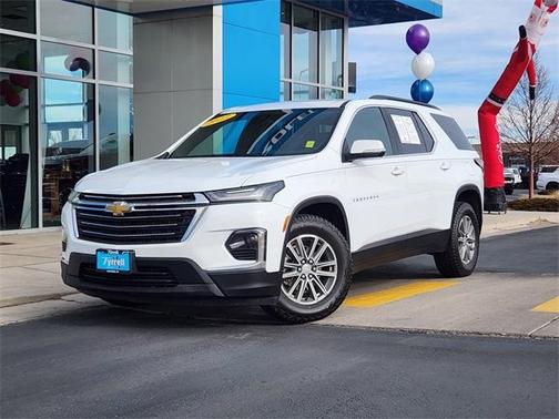 2023 Chevrolet Traverse LT Cloth