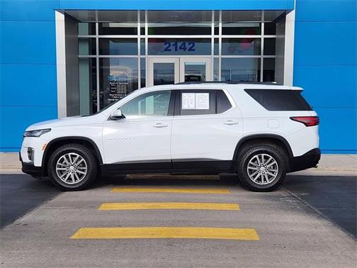 2023 Chevrolet Traverse LT Cloth