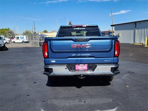 2024 GMC Sierra 1500 SLT