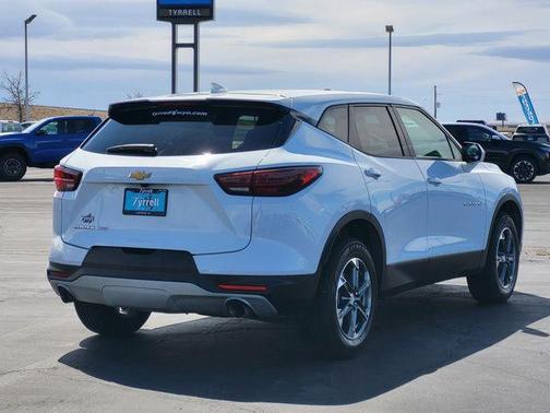 Summit White 2025 Chevrolet Blazer LT