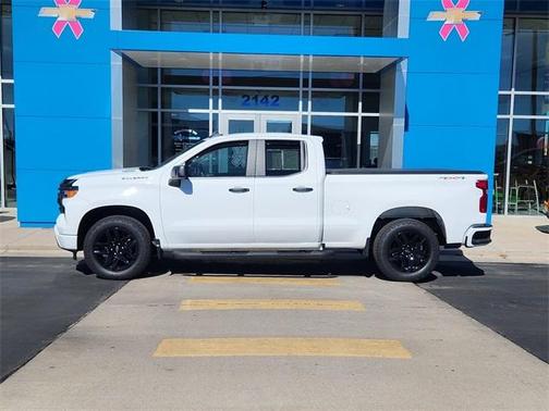 2025 Chevrolet Silverado 1500 Custom