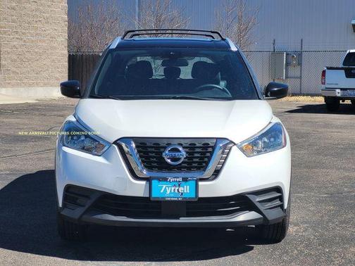2020 Nissan Kicks SV