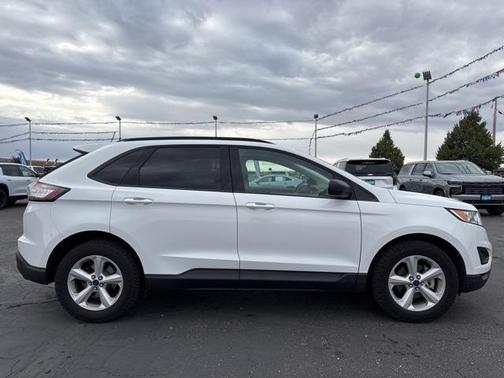 2016 Ford Edge SE